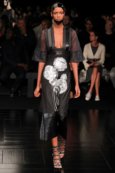 Look 21
